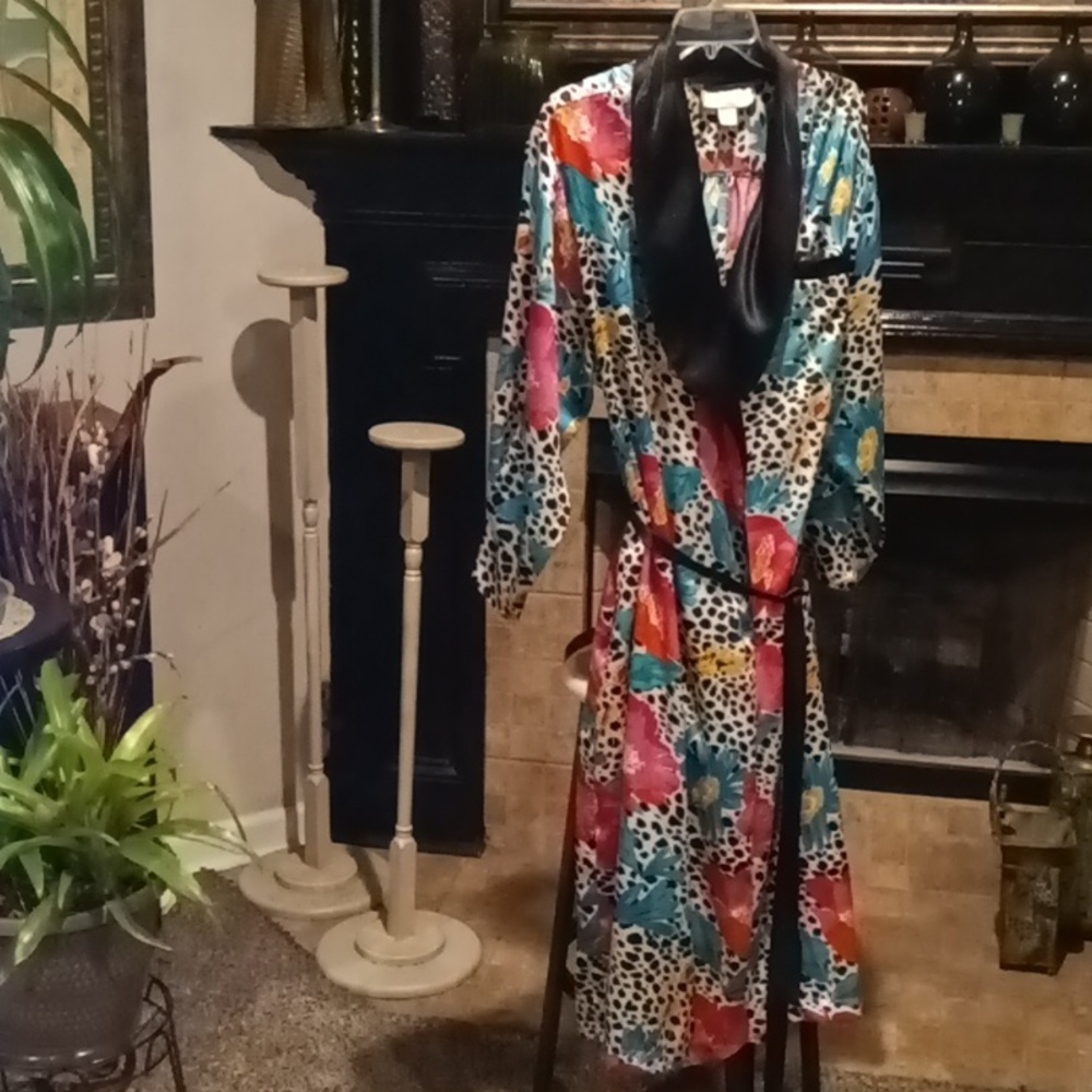 FINAL PRICE Emily Danielle multi-colored animal print floral robe w black trim L
